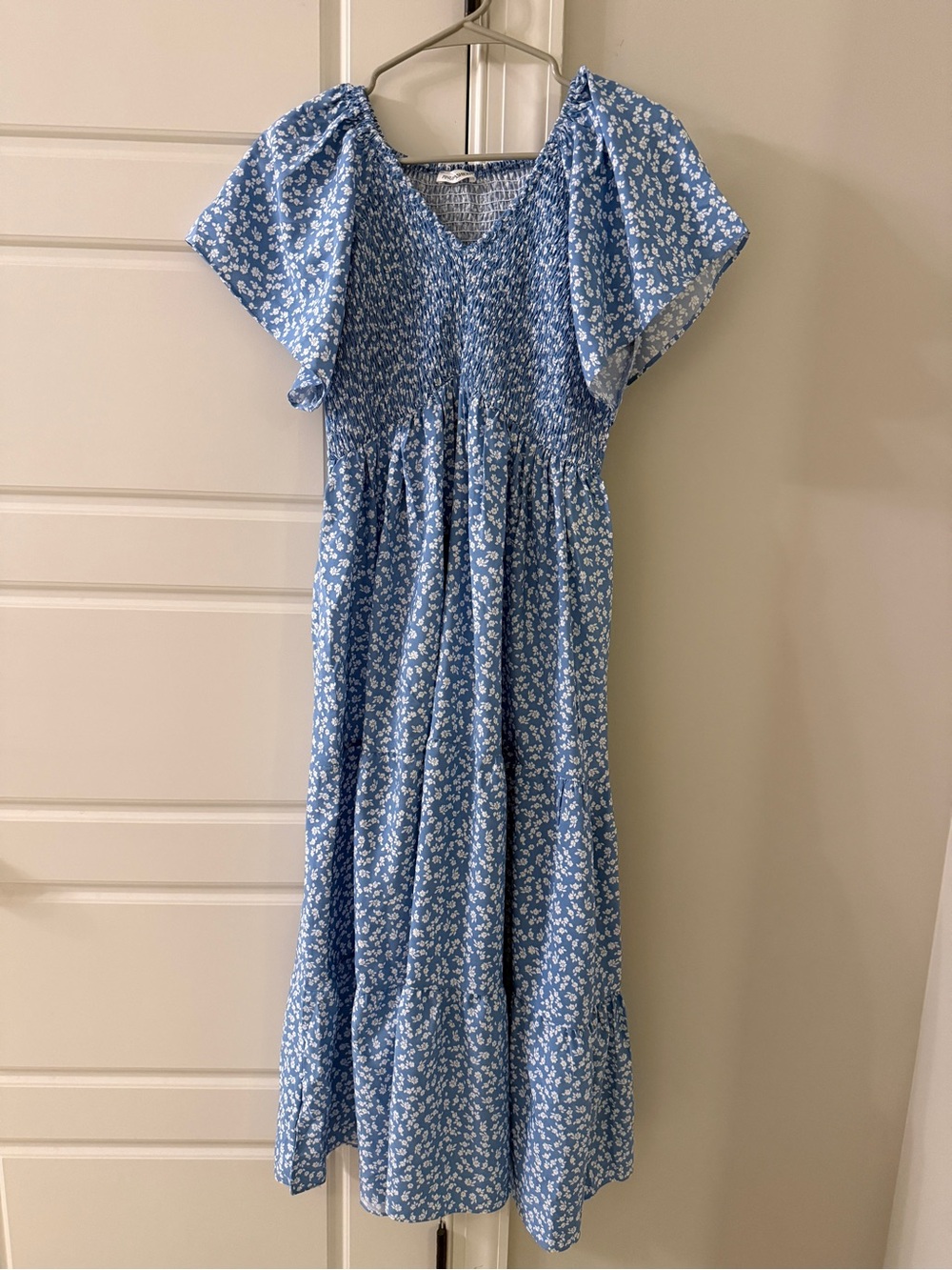 Blue Floral V-neck Midi Dress
